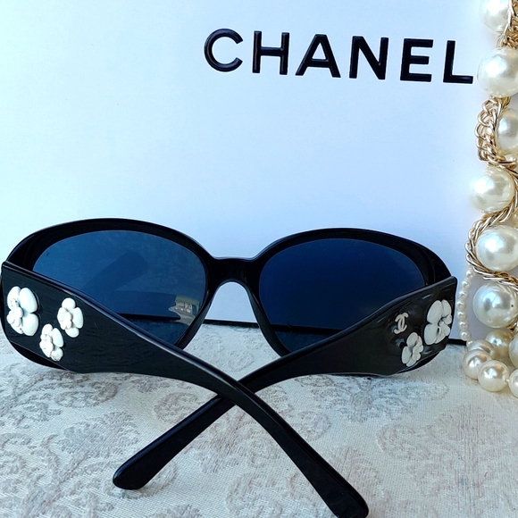 Chanel Camellia Black Sunglasses White Flowers! - Picture 7 of 16
